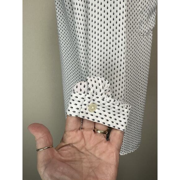 Ann Taylor LOFT White W/ Black Print No Show Buttons Blouse Top Sz S Classic EUC - Picture 7 of 16